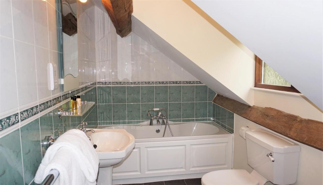 Sheep Dip Cottage - 5* Cyfie Farm, With Log Burner And Private Hot Tub Llanfyllin Экстерьер фото